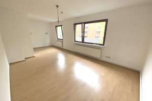 Citynah! Kurzfristig verfügbar, modernisierte 2 Zi.-Whg., Nähe Luisenstr.