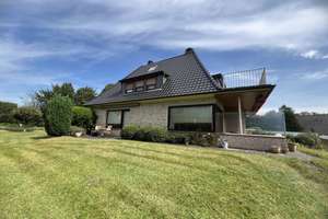 Einfamilienhaus + zusätzl. Baufeld in rückwärtiger Lage auf traumhaftem
2.038 m² Grdstck. *Garage – Die vollständige Adresse der Immobilie erhältst du vom Anbieter., 22941 Bargteheide – Vorschaubild 7