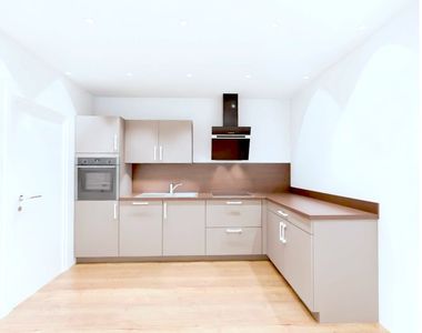 Renovierte 3,5 Zimmer Wohnung mit Stellplatz