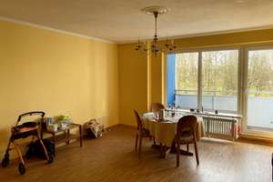 Attraktive 3-Zimmer Wohnung im 2. OG mit Balkon in Hamburg-Lokstedt – Julius-Vosseler-Strasse 35, 22527 Lokstedt, Hamburg – Vorschaubild 9