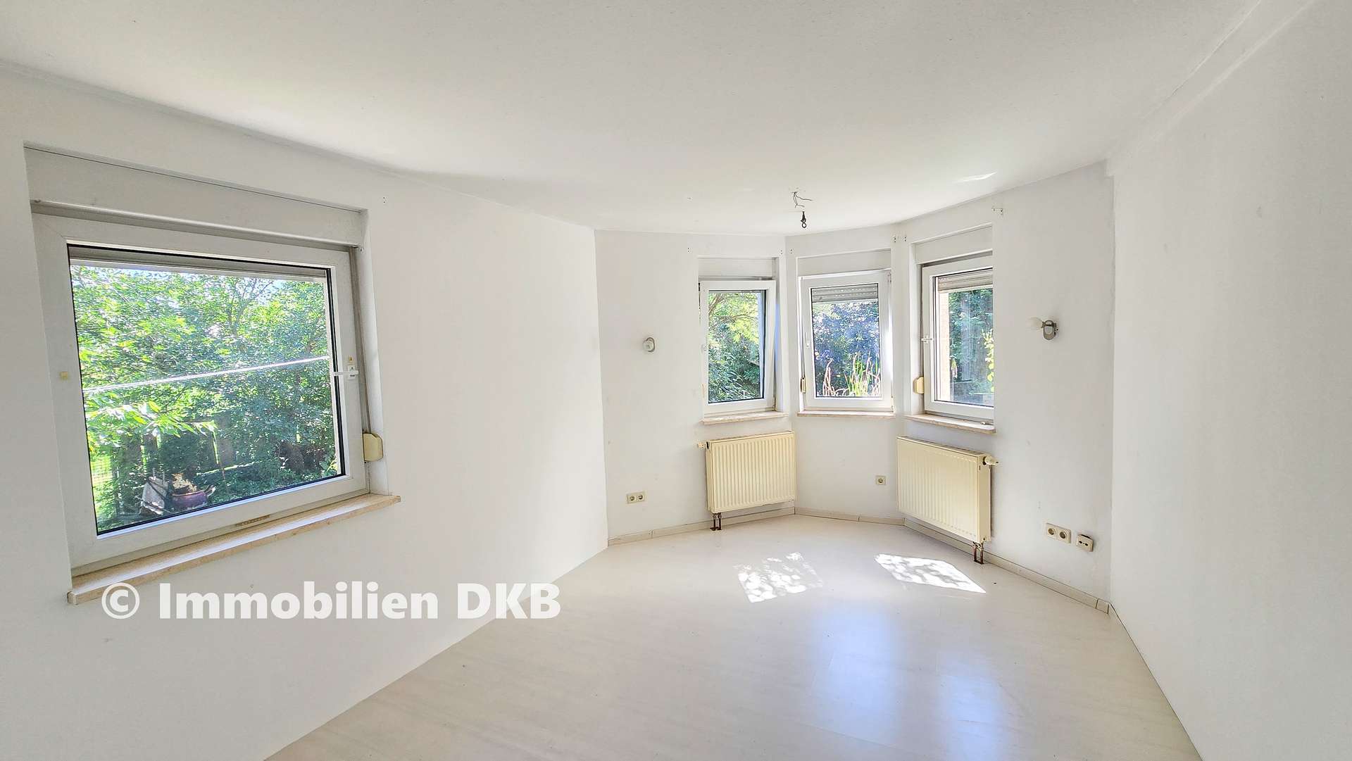 Immobilie in Bad Windsheim - RESERVIERT!!Wohnoase für die ganze Familie mit traumhaftem Garten - Preis VB - Bild 4