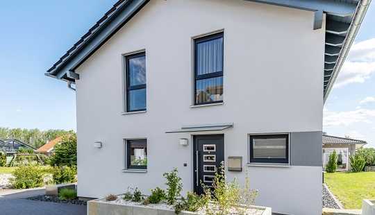 Bild von Einfamilienhaus mit Nebengebäude in ruhiger Wohnlage