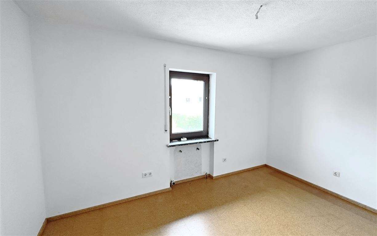 Immobilie in Ainring - *Bergblick!*Mehrfamilienhaus mit Fernwärme und Photovoltaik - 3 Wohneinheiten* - Bild 1