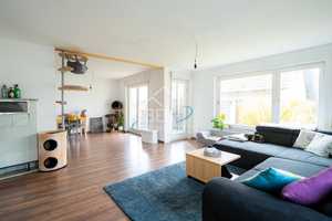 Viel Platz für die Familie – Zwei Wohneinheiten 
mit Garten, Garage und Ausbaupotential – Rems-Murr-Kreis – Vorschaubild 5