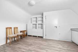 Großes Zweifamilienhaus mit Einliegerwohnung, Garagen, Hof und Garten in 79211 Denzlingen – Emmendingen (Kreis) – Vorschaubild 28