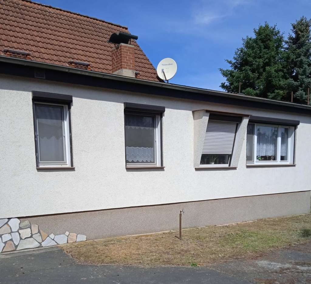 Immobilie in Biederitz - gepflegte Doppelhaushälfte mit Anbau und Garage - Bild 2