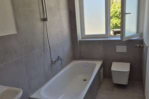 Helle, sonnendurchflutete 2-Zimmer-Wohnung mit großem Balkon ins Grüne – Ibacher Straße 8, 42855 Hasten-Mitte, Remscheid – Vorschaubild 3