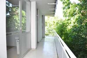 Lichtdurchflutet: Helle 3-Zimmer-Wohnung mit EBK, Sonnenbalkon, Garage und Lift! – Düsseldorf – Vorschaubild 16