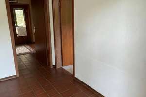 Geräumige 6-Zimmer Doppelhaushälfte in Hamburg-Volksdorf mit Garten – Farmsener Landstraße 131a, 22359 Volksdorf, Hamburg – Vorschaubild 11