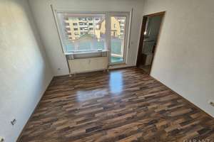 Attraktive 2-Zimmer-Wohnung mit Balkon und Duplex-Stellplatz in zentraler Lage – Die vollständige Adresse der Immobilie erhältst du vom Anbieter., 75177 Nordstadt, Pforzheim – Vorschaubild 2