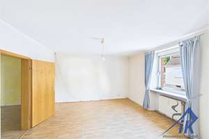 IK | Waldfischbach: sanierungsbedürftige DHH in guter Lage mit Balkon – Die vollständige Adresse der Immobilie erhältst du vom Anbieter., 67714 Waldfischbach-Burgalben – Vorschaubild 5
