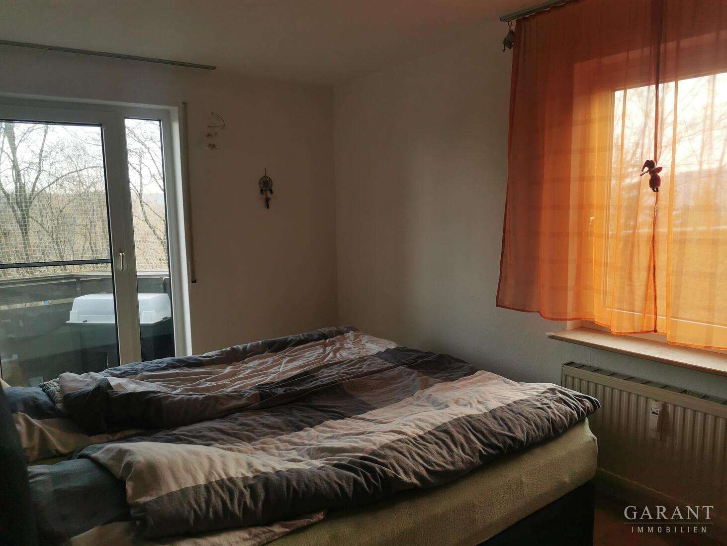 Immobilie in Berglen - Ländliche 4-Zimmer-Erdgeschoss-Wohnung mit Terrasse, Balkon und Weitblick - Bild 1