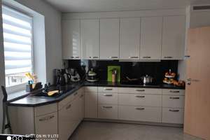 Helle 3,5-Zimmer-Wohnung, EBK, Kamin, Terrasse, Garten, Garage, Stellplatz uvm – 88483 Burgrieden – Vorschaubild 6