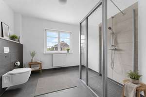 Moderne 2-Zimmer-Wohnung in zentraler Lage von Emden – Die vollständige Adresse der Immobilie erhältst du vom Anbieter., 26721 Barenburg, Emden – Vorschaubild 8