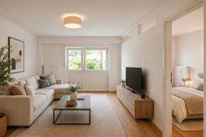 AIGNER -  Saniert und bezugsfrei: Perfekt geschnittene Erdgeschosswohnung in ruhiger Innenhoflage – Die vollständige Adresse der Immobilie erhältst du vom Anbieter., 80796 Am Luitpoldpark, München – Vorschaubild 1