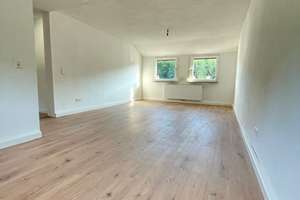 Helle 2,5 Zimmerwohnung in Stuttgart-Hedelfingen in ruhiger Lage mit Aussicht ins Grüne – Rohrackerstraße 134, 70329 Hedelfingen (Ortsteil), Stuttgart – Vorschaubild 12
