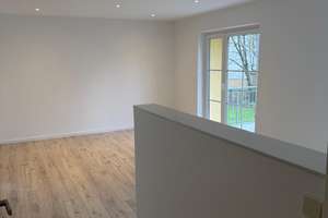 Top Renovierte  schöne 3-Zimmer Erdgeschoß Wohnung, Balkon und Einbauküche – Borsigstr 16, 38112 Viewegsgarten-Bebelhof, Braunschweig – Vorschaubild 2
