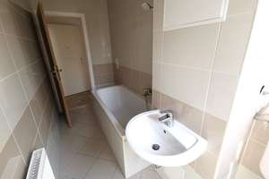 renovierte 3-Raum-Wohnung mit Südbalkon – Vor dem Nienburger Tor 5, 6406 Bernburg (Saale) – Vorschaubild 7