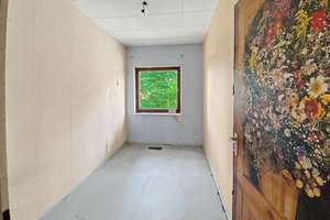 Stark sanierungsbedürftiges Reihenmittelhaus mit 3,5 Zimmern und großem Garten in Berlin- Zehlendorf – Die vollständige Adresse der Immobilie erhältst du vom Anbieter., 14165 Zehlendorf, Berlin – Vorschaubild 12