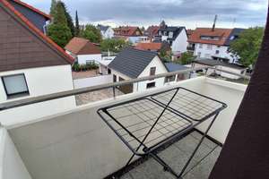 helle und freundliche  3-Zimmer-DG-Wohnung mit Balkon und Einbauküche mitten in Knielingen – Die vollständige Adresse der Immobilie erhältst du vom Anbieter., 76187 Knielingen, Karlsruhe – Vorschaubild 10
