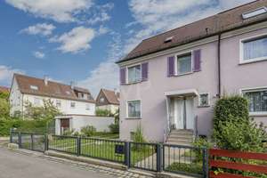Gepflegtes Reihenendhaus mit PV-Anlage, Garage und ausgebautem Dachgeschoss in gewachsener Wohnlage – Die vollständige Adresse der Immobilie erhältst du vom Anbieter., 73730 Oberesslingen, Esslingen am Neckar – Vorschaubild 4