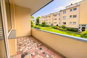 Wow! Wohntraum in herrlicher Ruhe mit Balkon