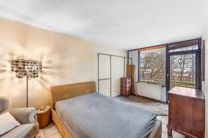 Mit Tiefgaragenstellplatz: Gut geschnittene 2-Zimmer-Wohnung – München – Vorschaubild 6