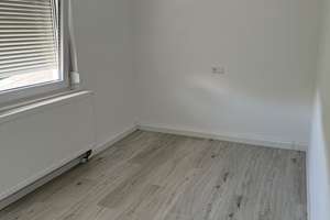 Erstbezug nach Kernsanierung: Großzügige Helle 3Zi.-Wohnung mit EBK & Balkon in Reutlingen – Die vollständige Adresse der Immobilie erhältst du vom Anbieter., 72762 Reutlingen-Mitte, Reutlingen – Vorschaubild 11
