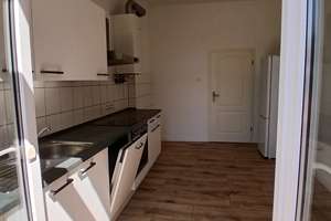 Top Lage, top Wohnung: 3 Zimmer, Große Wohnküche, neues Bad, EBK,große Terrasse, Garten – Badenstrasse 20, 41061 Eicken, Mönchengladbach – Vorschaubild 3