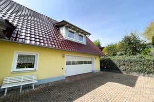Preisanpassung! 
Energetisch modernisiertes Ein- bzw. Zweifamilienhaus mit Doppelgarage und Garten! – Coburg (Kreis) – Vorschaubild 4