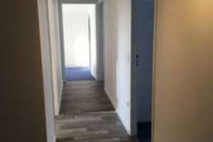 Möblierte 4-Zi Whg mit Balkon, WG geeignet – Neubeuerner Straße 10, 80686 Friedenheim, München – Vorschaubild 9