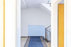 Wohnen mit Perspektive – Split-Level-Haus mit Garten und Entwicklungsmöglichkeiten – Die vollständige Adresse der Immobilie erhältst du vom Anbieter., 57080 Siegen, Siegen – Vorschaubild 5