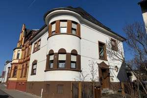 Vermietetes MFH in Toplage Metternich-Koblenz mit Garage, Carport und Stellplätzen zu verkaufen
