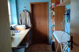 Gepflegte Wohnung im Zweifamilienhaus mit 5 Zimmern sowie Terrasse, Einbauküche und neuem Bad – Die vollständige Adresse der Immobilie erhältst du vom Anbieter., 89291 Holzheim – Vorschaubild 14