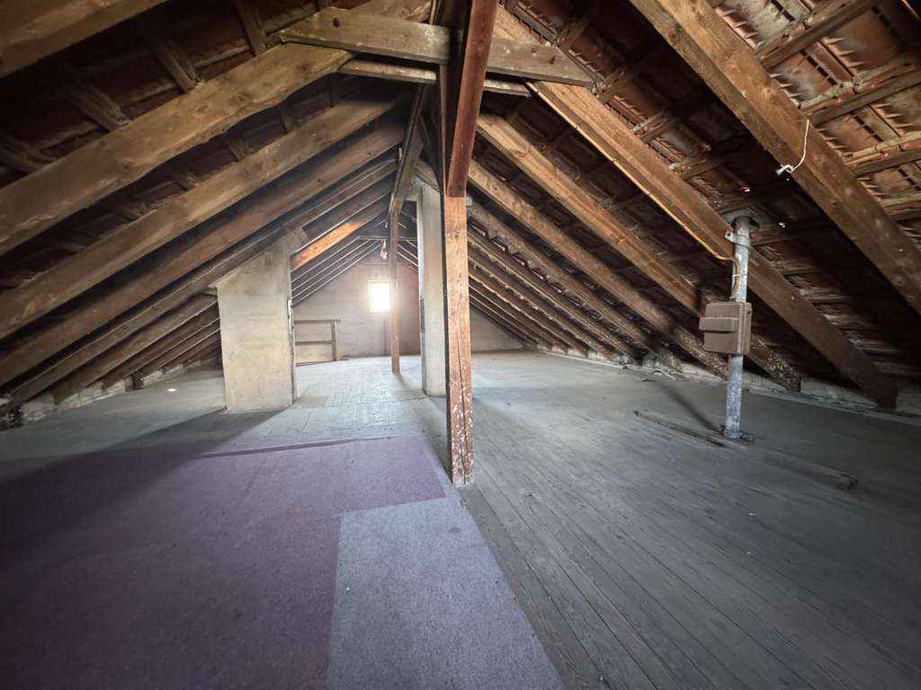 Immobilie in Schrozberg - Zweifamilienhaus mit attraktivem Grundstück - Bild 4