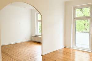 Schöne 5 Zimmer Wohnung, renoviert - mit Einbauküche und Gäste WC – Strelitzstraße 2, 12105 Mariendorf, Berlin – Vorschaubild 13