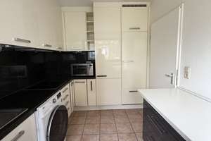 Große 3-Zimmer-Wohnung mit 2 Balkonen in direkter Rheinlage – Am Frankenturm 5, 50667 Altstadt/Nord, Köln – Vorschaubild 9