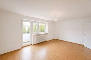 Balkonblick in ruhiger Lage: 2-Zimmer-Wohnung – Perlacher Straße 126, 81539 Obergiesing, München – Vorschaubild 6