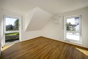 Top moderne, neue Doppelhaushälfte KFW40 inkl. Garten, Carport, Geräteraum und 2 Stellplätze – Zum Moos 7, 87772 Pfaffenhausen – Vorschaubild 9
