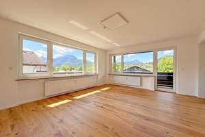 Modernisierte 2-Zimmer-Wohnung mit Bergpanorama
