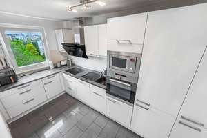 Top-Lage + Balkon + Stellplatz + Keller: Großzügige 3-Zimmer-Wohnung! provisionsfrei – 63067 Ledermuseum, Offenbach am Main – Vorschaubild 3