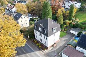 Attraktives Dreifamilienhaus mit großem Grundstück und Garage in Hagen – Prioreier Str. 13, 58091 Dahl, Hagen – Vorschaubild 1
