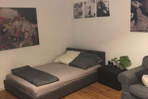 Altbaucharme in Friedrichshain | 1-Zimmer-Wohnung mit Dielenboden | Ab September bezugsfrei – Die vollständige Adresse der Immobilie erhältst du vom Anbieter., 10247 Friedrichshain, Berlin – Vorschaubild 2