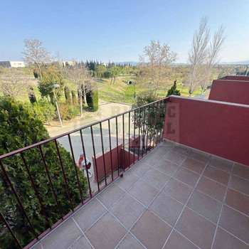 Neubauhaus zum Verkauf in Torroella de Montgrí mit großer Garage, Innenhof und Terrasse Baix Empordà