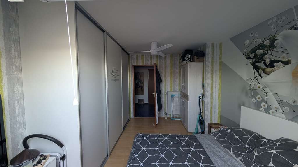 Ansprechende und gepflegte 2-Zimmer-DG-Wohnung mit Balkon und EBK in Ludwigshafen