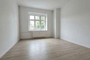 Ideal für Studierende: Große 4-Zimmer-WG mit gutem Schnitt und EBK am Campus Adlershof – Die vollständige Adresse der Immobilie erhältst du vom Anbieter., 12489 Grünau, Berlin – Vorschaubild 2