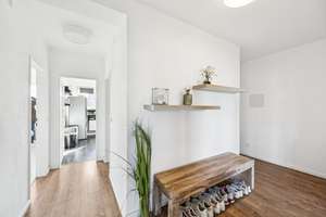 Attraktive 2-Zimmer-Wohnung mit Balkon und Tiefgaragenstellplatz – Modernisiert für Ihr Wohlbefinden – Die vollständige Adresse der Immobilie erhältst du vom Anbieter., 22117 Billstedt, Hamburg – Vorschaubild 2