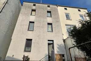 Charmantes Altbau-Mehrfamilienhaus mit drei vermieteten Einheiten - eine solide Kapitalanlage  – Die vollständige Adresse der Immobilie erhältst du vom Anbieter., 23554 Sankt Lorenz Nord, Lübeck – Vorschaubild 10
