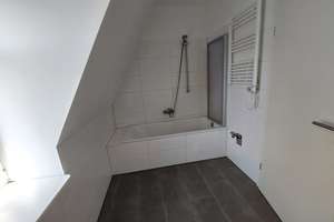 Dresden - Neustadt! Hochwertig sanierte 3 RWG mit Balkon zu verkaufen! – 1099 Albertstadt, Dresden – Vorschaubild 8