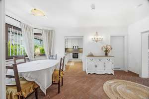 Großzügiges Reihenhaus mit schönem Garten in ruhiger Umgebung – Die vollständige Adresse der Immobilie erhältst du vom Anbieter., 81739 Neuperlach, München – Vorschaubild 7